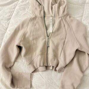 Lululemon cream cropped sweater
